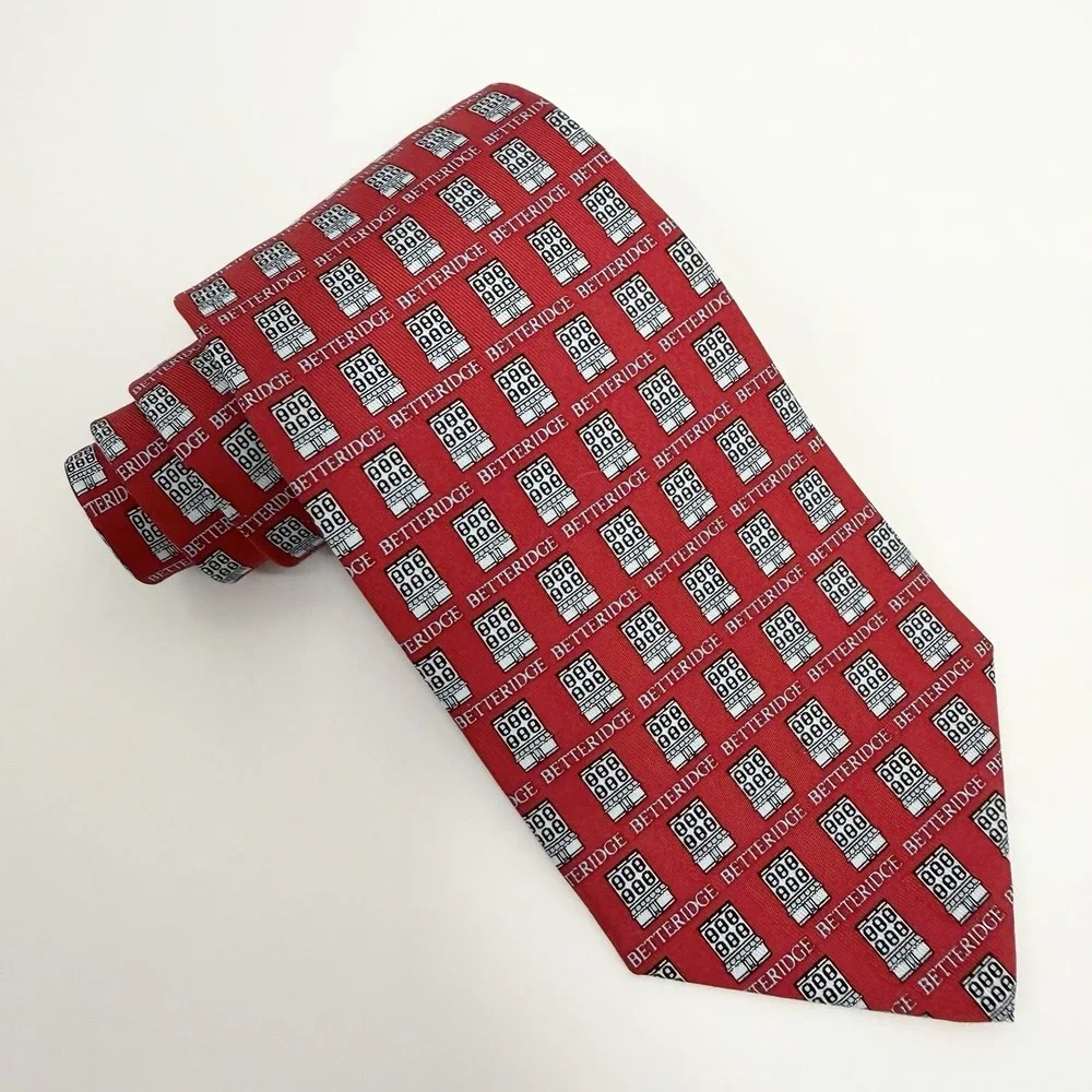 Vineyard Vines Men's Tie Betteridge Red 100% Satin Silk USA 3.5